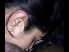 Indian gf sucking giving blowjob in car - fuckmyindiangf.com