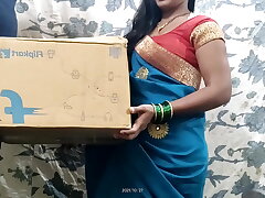 मैडम जी ने सामान मंगाया था तो थोड़ा ले हुवा तो मैडम को ममानने के लिए  अपना लंड दिया