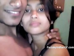 Indian babe strip naked with her boyfriend - fuckmyindiangf.com