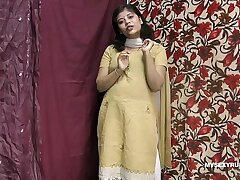 Rupali Indian Girl In Shalwar Suit Stripping Show